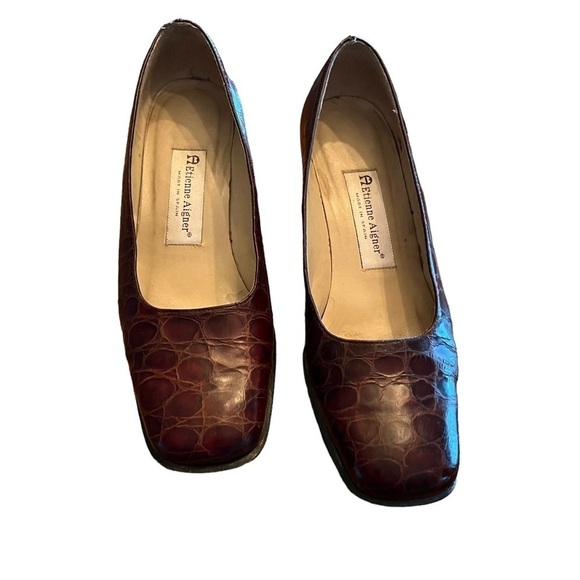 Etienne Aigner Women’s Leather Reptile Print Pumps - Picture 2 of 9